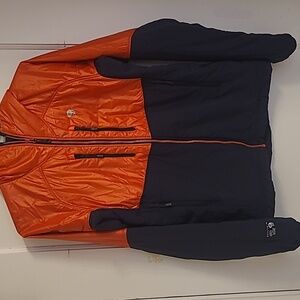 Mountain Hardware EUC softshell w hood